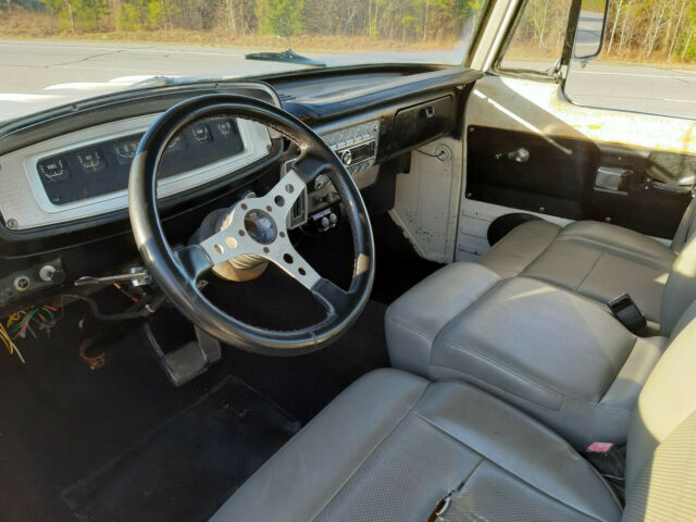 Dodge D100 1968 image number 11