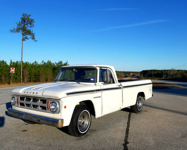 Dodge D100 1968 image number 24