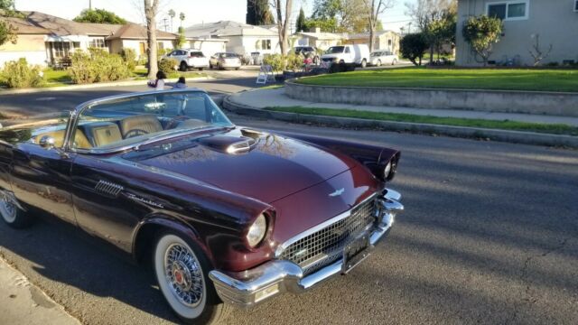 Ford Thunderbird 1957 image number 0