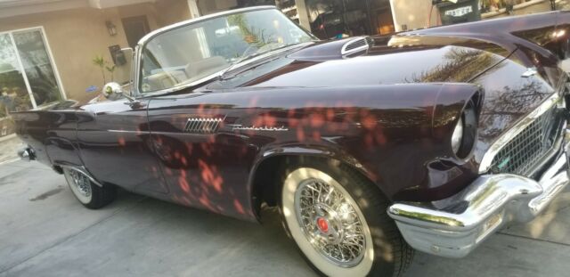 Ford Thunderbird 1957 image number 28