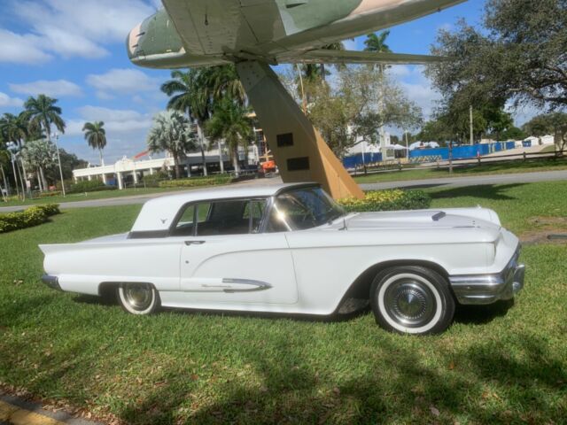 Ford Thunderbird 1959 image number 30