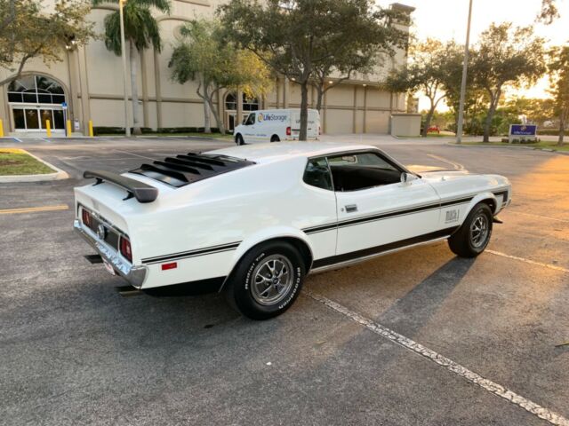 Ford Mustang 1971 image number 34