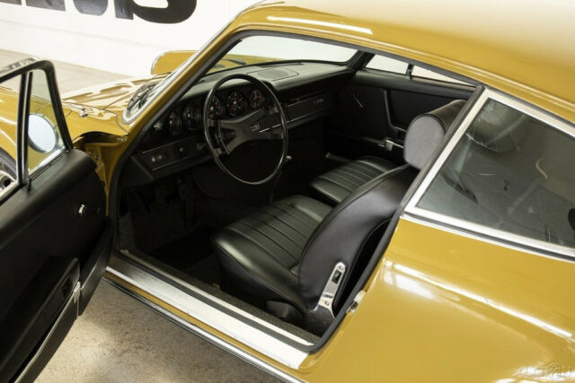 Porsche 911 1971 image number 34