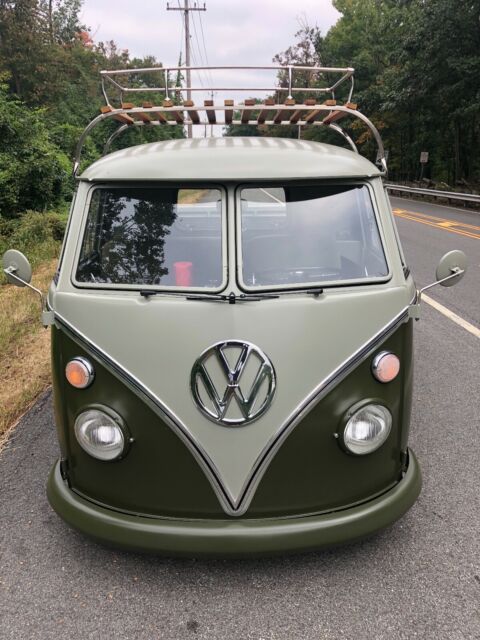 Volkswagen Bus/Vanagon 1964 image number 24