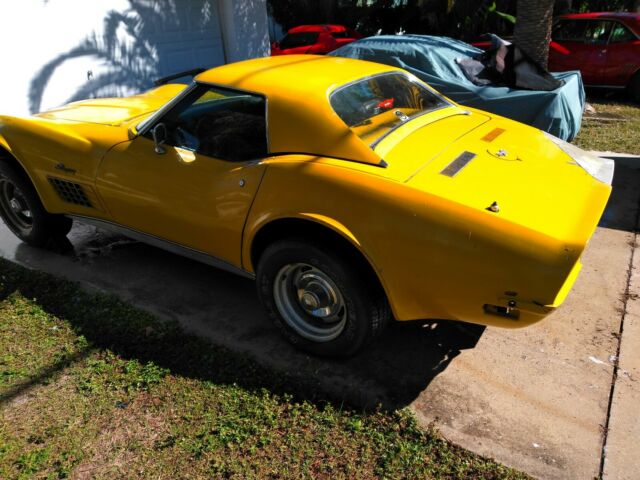 Chevrolet Corvette 1972 image number 28