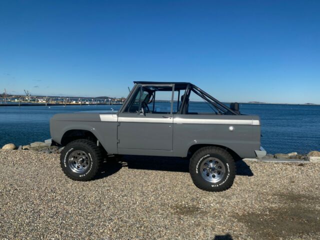 Ford Bronco 1972 image number 0