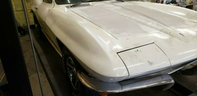 Chevrolet Corvette 1966 image number 31