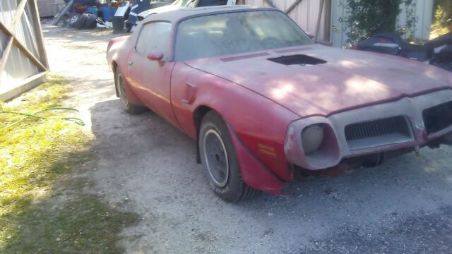 Pontiac Trans Am 1975 image number 0