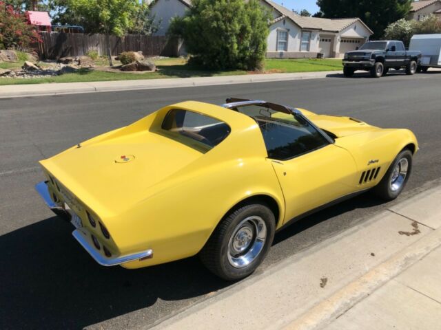 Chevrolet Corvette 1969 image number 30