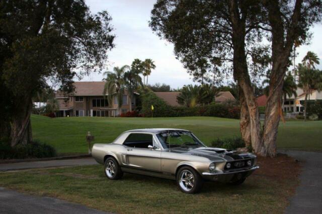 Ford Mustang 1967 image number 18