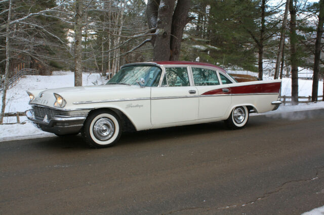 Chrysler Saratoga 1957 image number 27