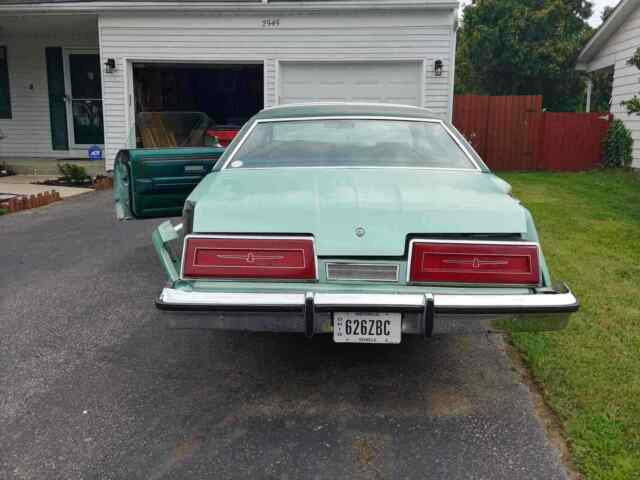 Ford Thunderbird Hardtop 1979 image number 12