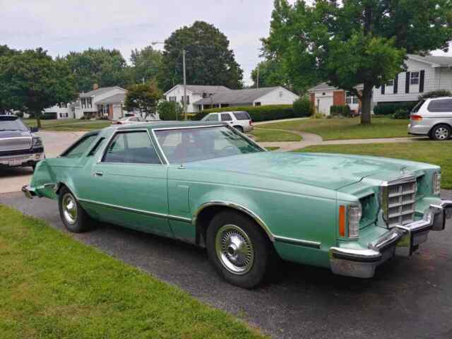 Ford Thunderbird Hardtop 1979 image number 9