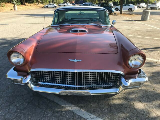 Ford Thunderbird 1957 image number 4