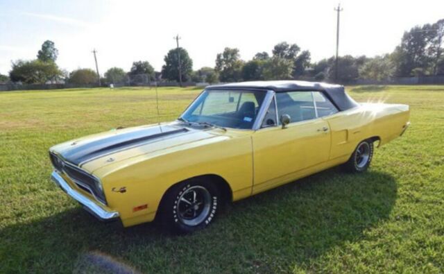 Plymouth Road Runner 1970 image number 28