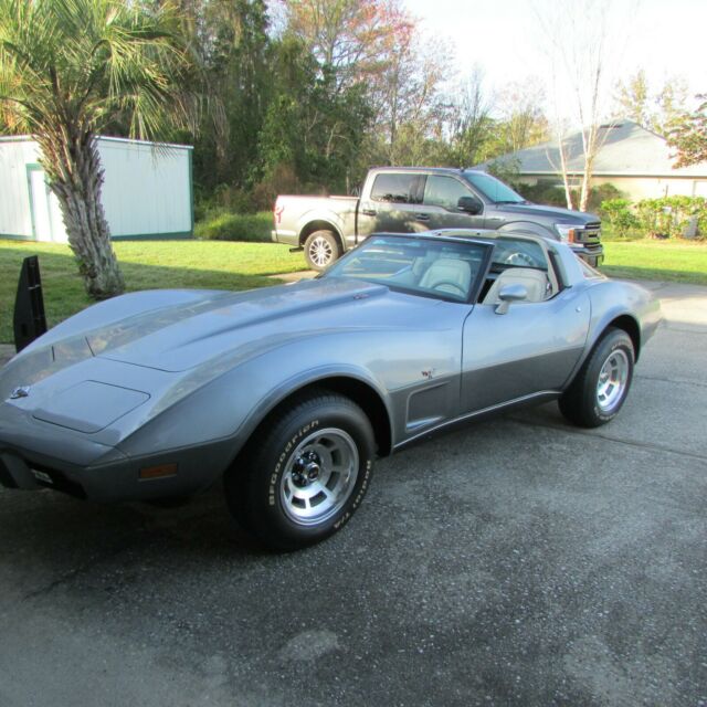 Chevrolet Corvette 1978 image number 31