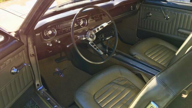 Ford Mustang 1965 image number 19