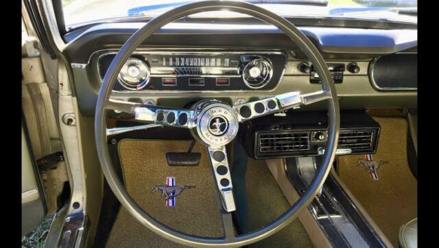 Ford Mustang 1965 image number 7