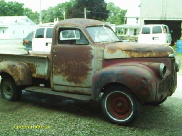 Studebaker Champion 1947 image number 1