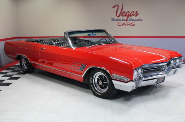 Buick Wildcat Convertible 1965 image number 0