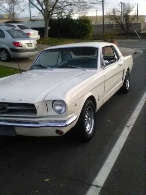 Ford Mustang 1965 image number 12