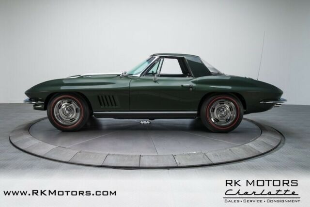 Chevrolet Corvette 1967 image number 22