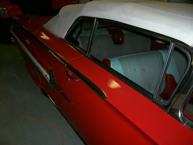 Chevrolet Impala 1960 image number 21