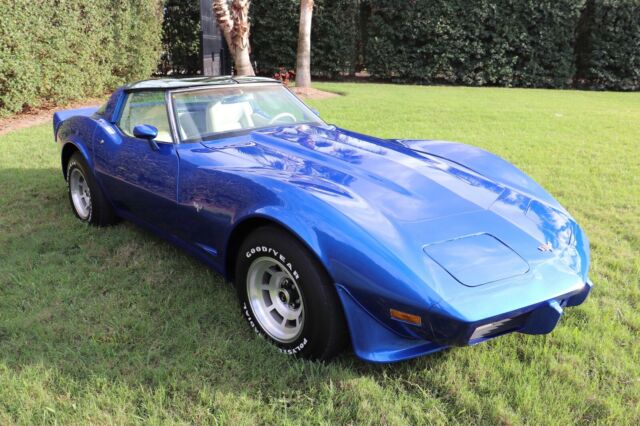 Chevrolet Corvette 1979 image number 29