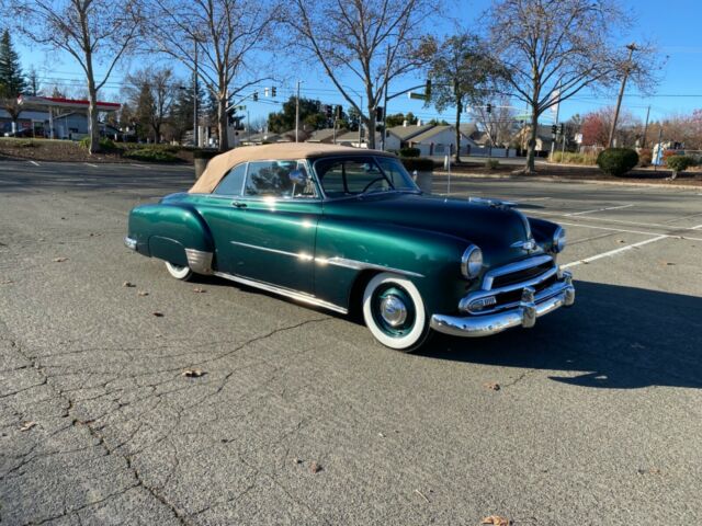 Chevrolet Styleline Deluxe 1951 image number 1