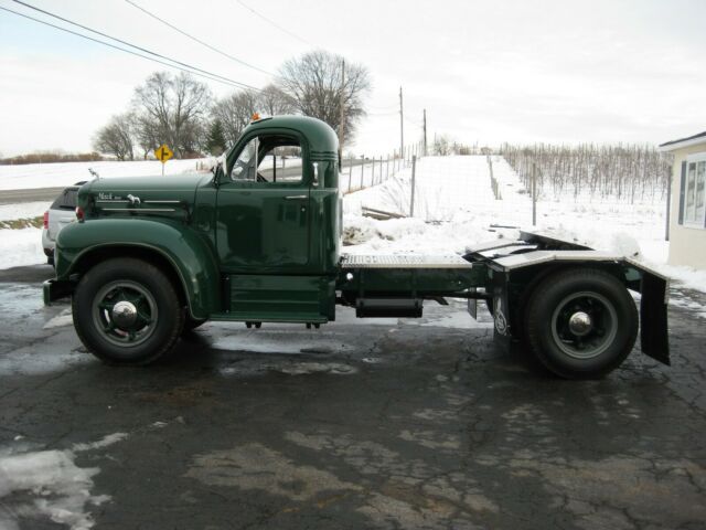 Mack BX 30 1955 image number 0