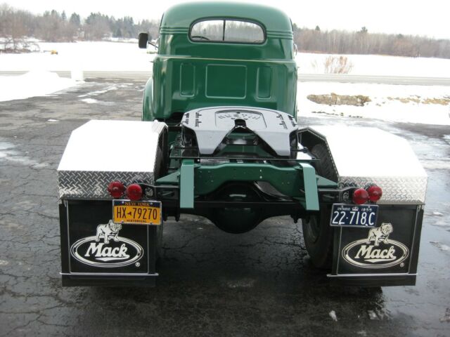 Mack BX 30 1955 image number 17