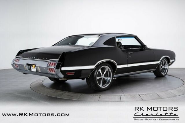 Oldsmobile Cutlass 1972 image number 25