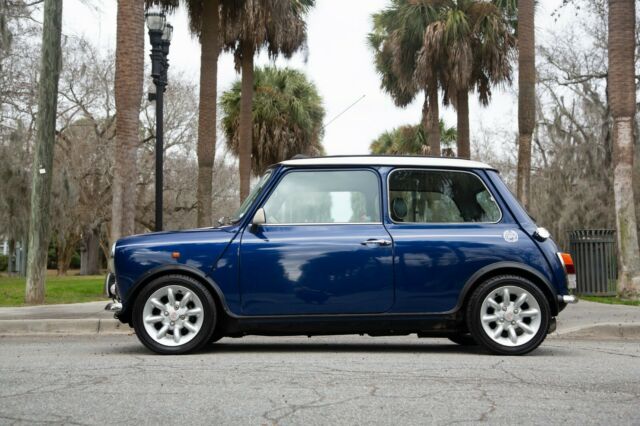 Mini Cooper 1969 image number 1