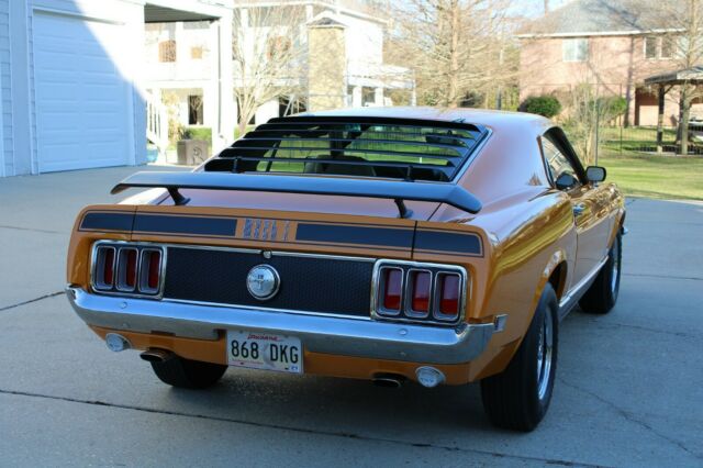 Ford Mustang 1970 image number 9