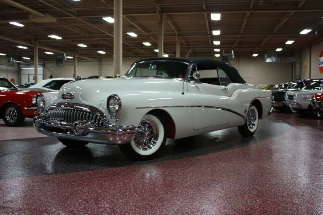 Buick Skylark 1953 image number 4