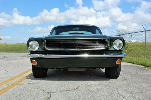 Ford Mustang 1966 image number 30