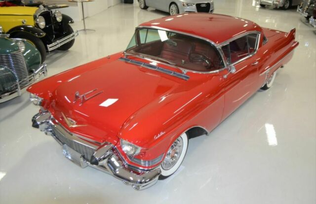 Cadillac Series 62 Convertible Coupe 1957 image number 0