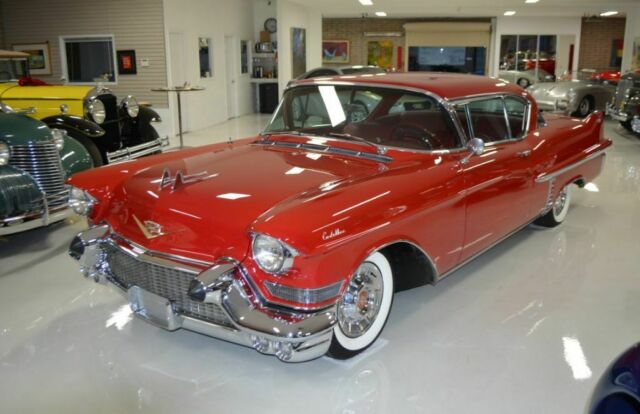 Cadillac Series 62 Convertible Coupe 1957 image number 1