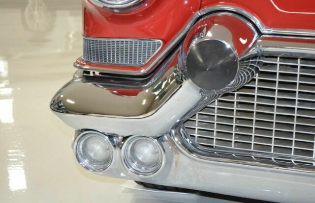 Cadillac Series 62 Convertible Coupe 1957 image number 12