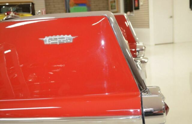 Cadillac Series 62 Convertible Coupe 1957 image number 39