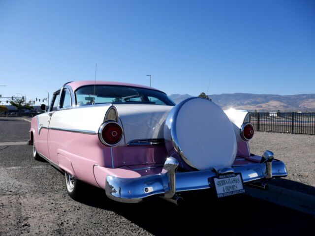 Ford Crown Victoria 1955 image number 8