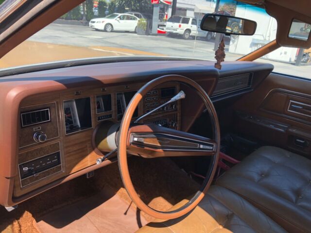 Lincoln Continental 1972 image number 34