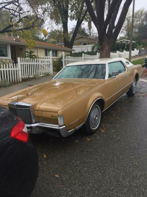 Lincoln Continental 1972 image number 38