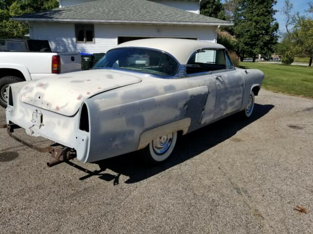 Lincoln Capri 1954 image number 1