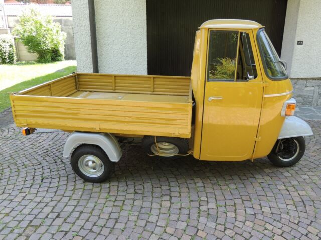 Piaggio APE 600 MP 1976 image number 2