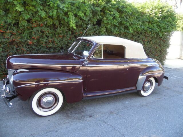 Ford Super Deluxe 1941 image number 1