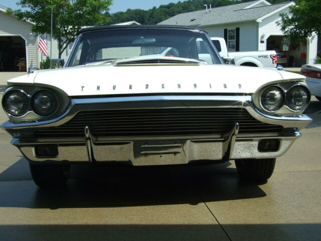 Ford Thunderbird 1964 image number 7