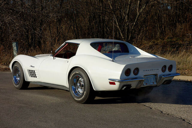 Chevrolet Corvette 1972 image number 29