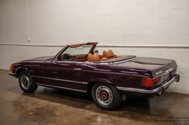 Mercedes-Benz SL-Class 1972 image number 14