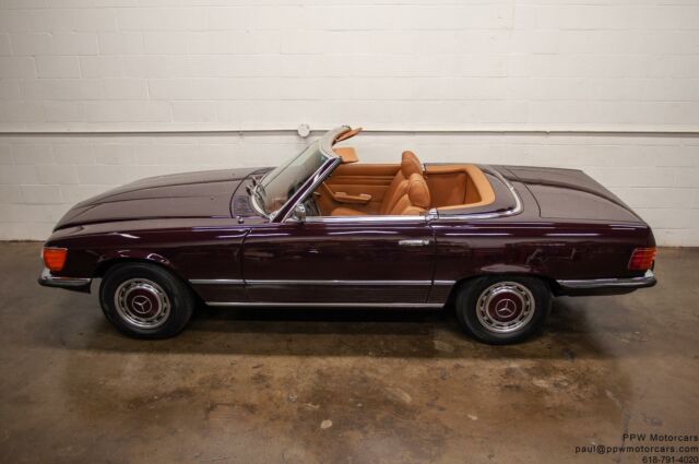 Mercedes-Benz SL-Class 1972 image number 15